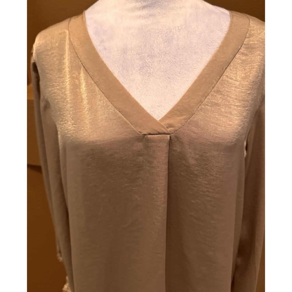 Collection By Cezele Tan V-Neck Top Size S - Picture 2 of 9